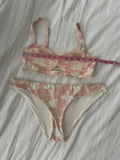 L. Space Bikini fits like med